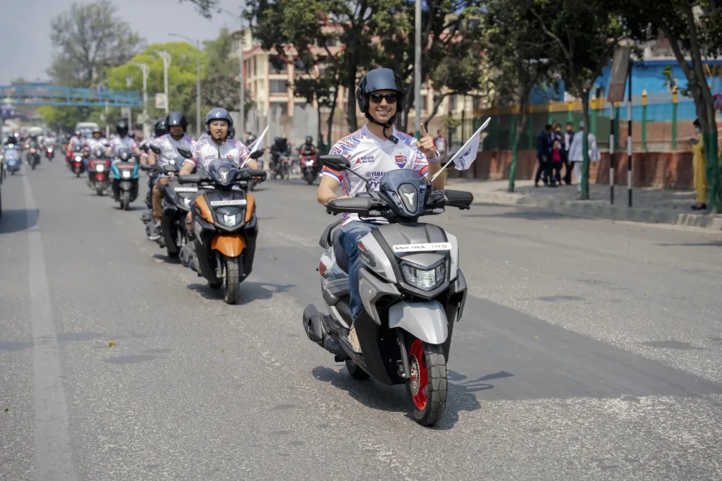 Yamaha RayZR 125FI Hybrid trophy tour & rally